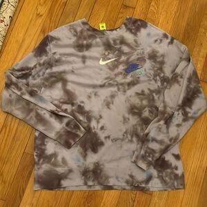 Nike tie dye sweatshirt